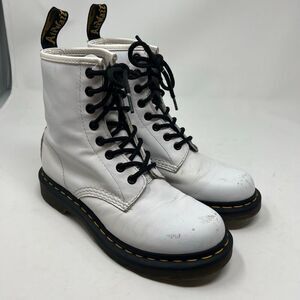 DR. MARTENS Women’s 1460 Combat Boots Size 6 White Leather 8-Eye Lace-Up Docs